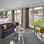 Mandarin Oriental,