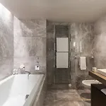 Mandarin Oriental, Hotel