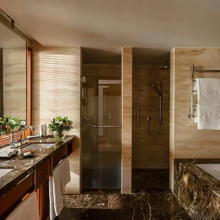 Mandarin Oriental,